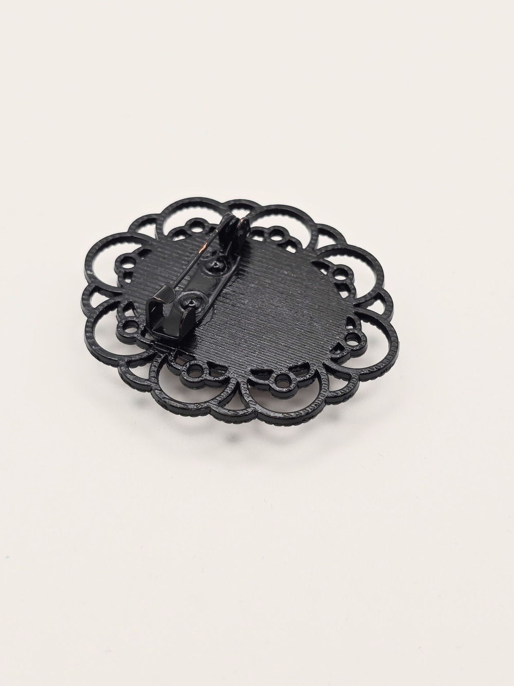 Black Filigree Brooch with Multicolor Oval Cabochon - Picture 3 of 4